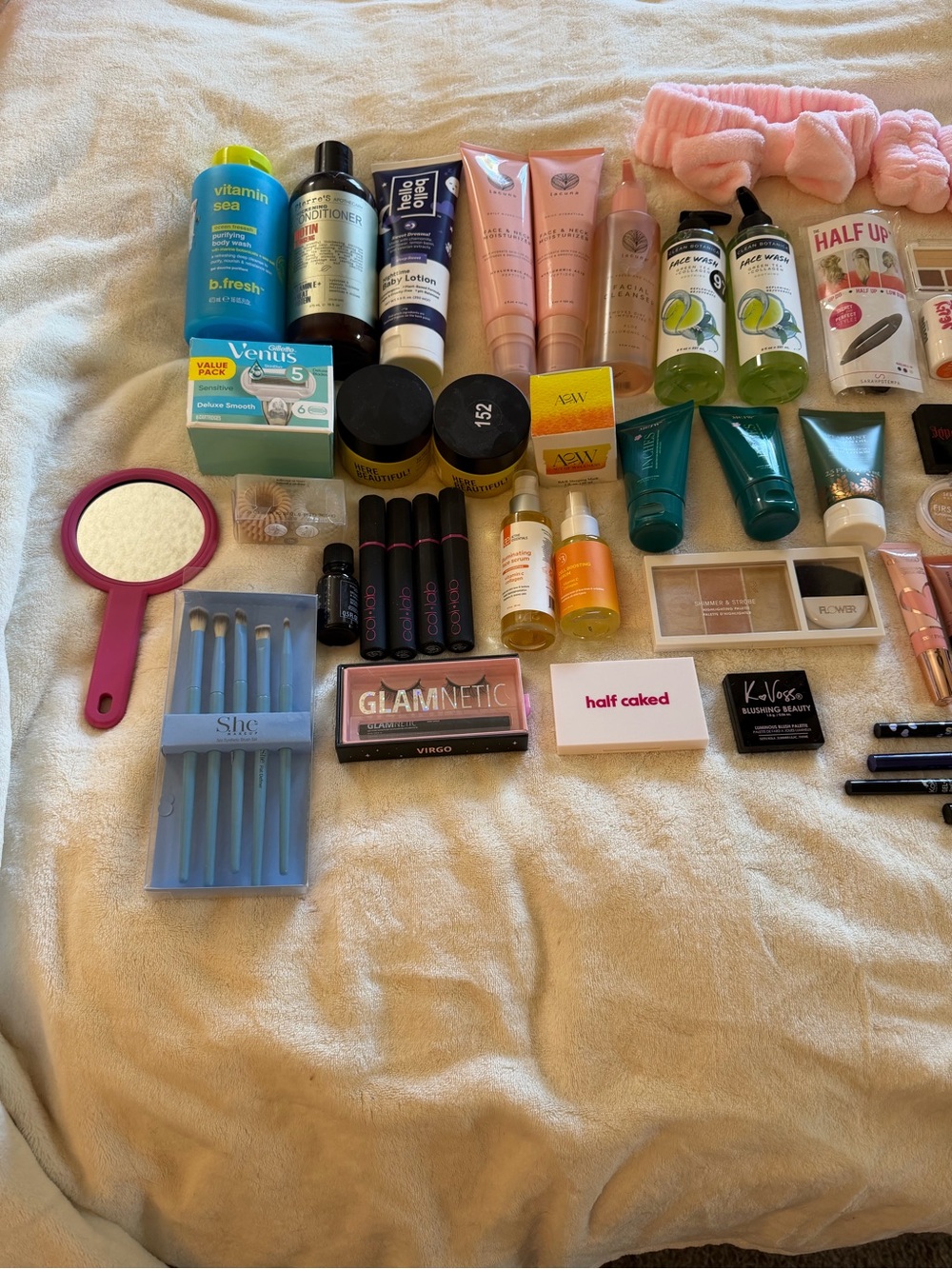 Bundle of Beauty Products & Makeup - Picture 5 of 5